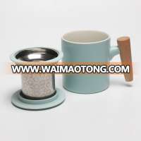 New Fashion  porcelain Mug with tea infuser and metal lid, special  wood handle different color available